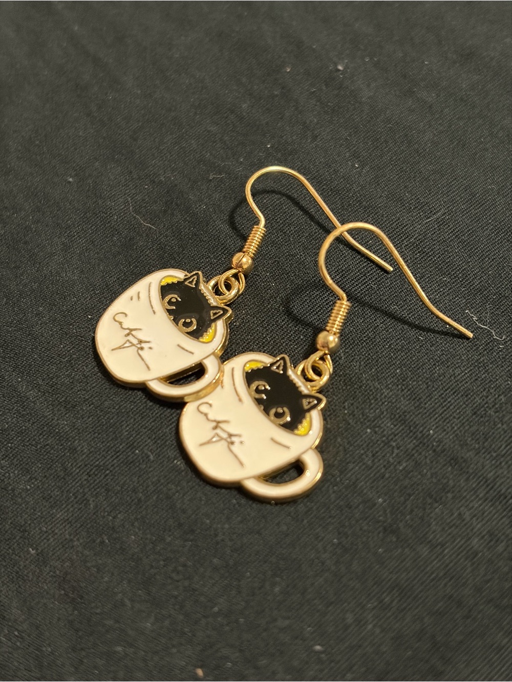 Black Cat in Coffee Cup Enamel Earrings - White & Gold - Picture 3 of 5